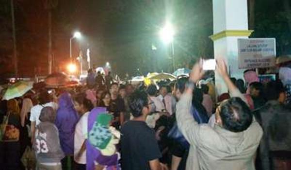 anwar-um-pecah-pagar