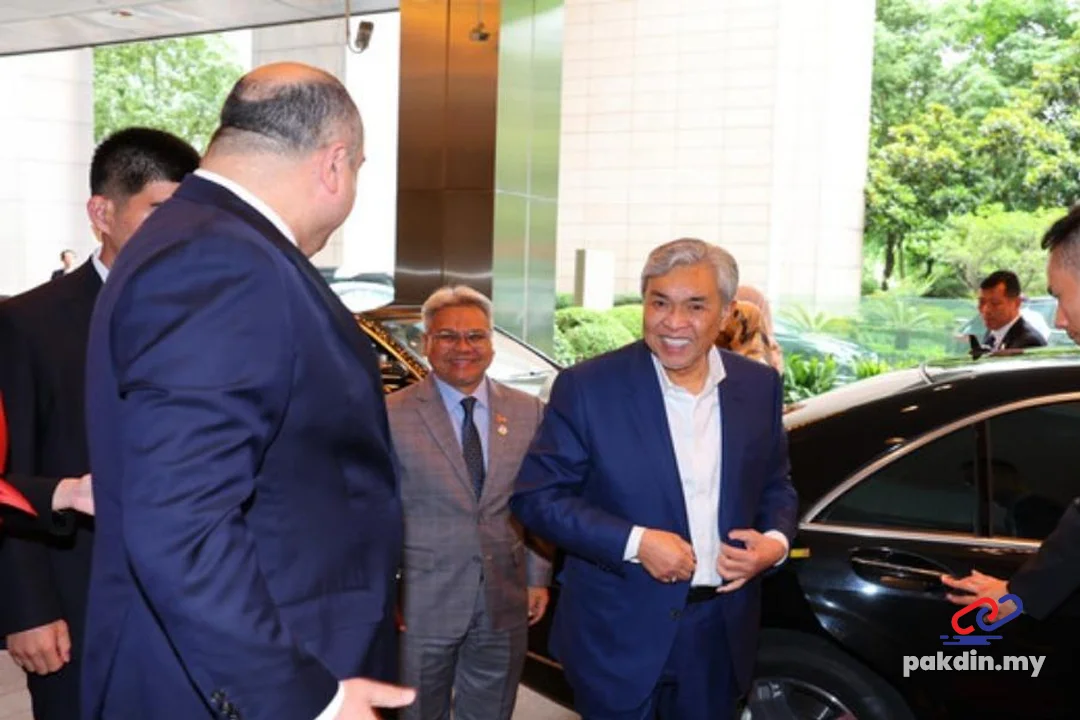Ahmad Zahid tiba di Shanghai meneruskan lawatan rasmi di China